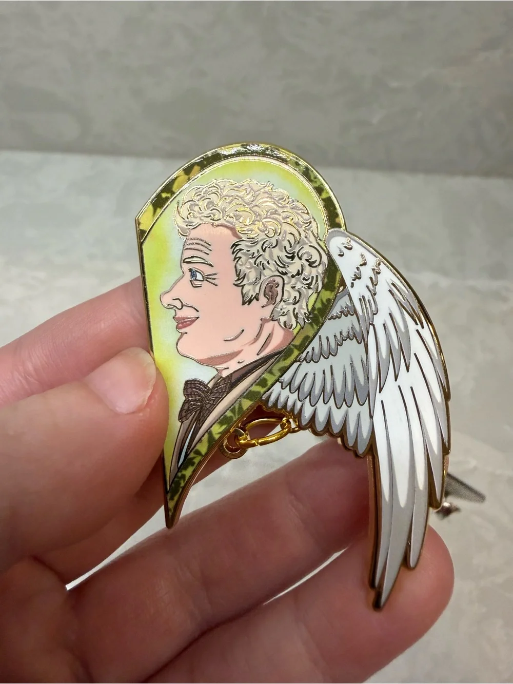 Good Omens Angel Wing Face Enamel Chain Pin - Black & White